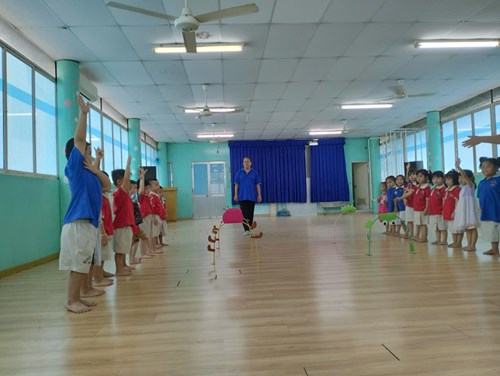 Giờ học phòng thể dục