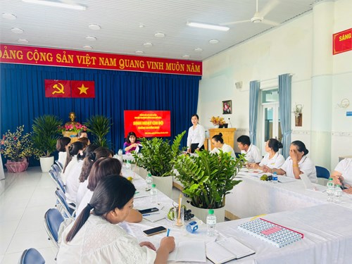 Chi bộ Mầm non Mỹ Hoà sinh hoạt chi bộ tháng 10