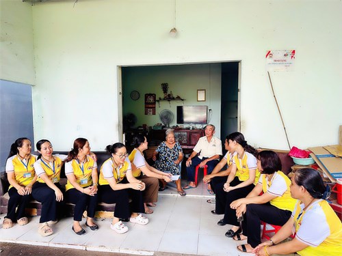  Chung tay chia sẻ khó khăn 