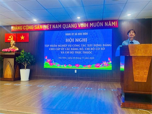 Tham dự Hội nghị tập huấn nghiệp vụ công tác xây dựng Đảng dành cho cấp ủy các Đảng bộ, chi bộ cơ sở và chi bộ trực thuộc do Đảng ủy xã tổ chức