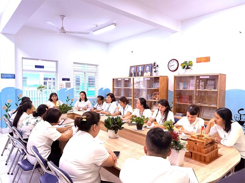 Sinh hoạt chi bộ Tháng 11 năm 2025